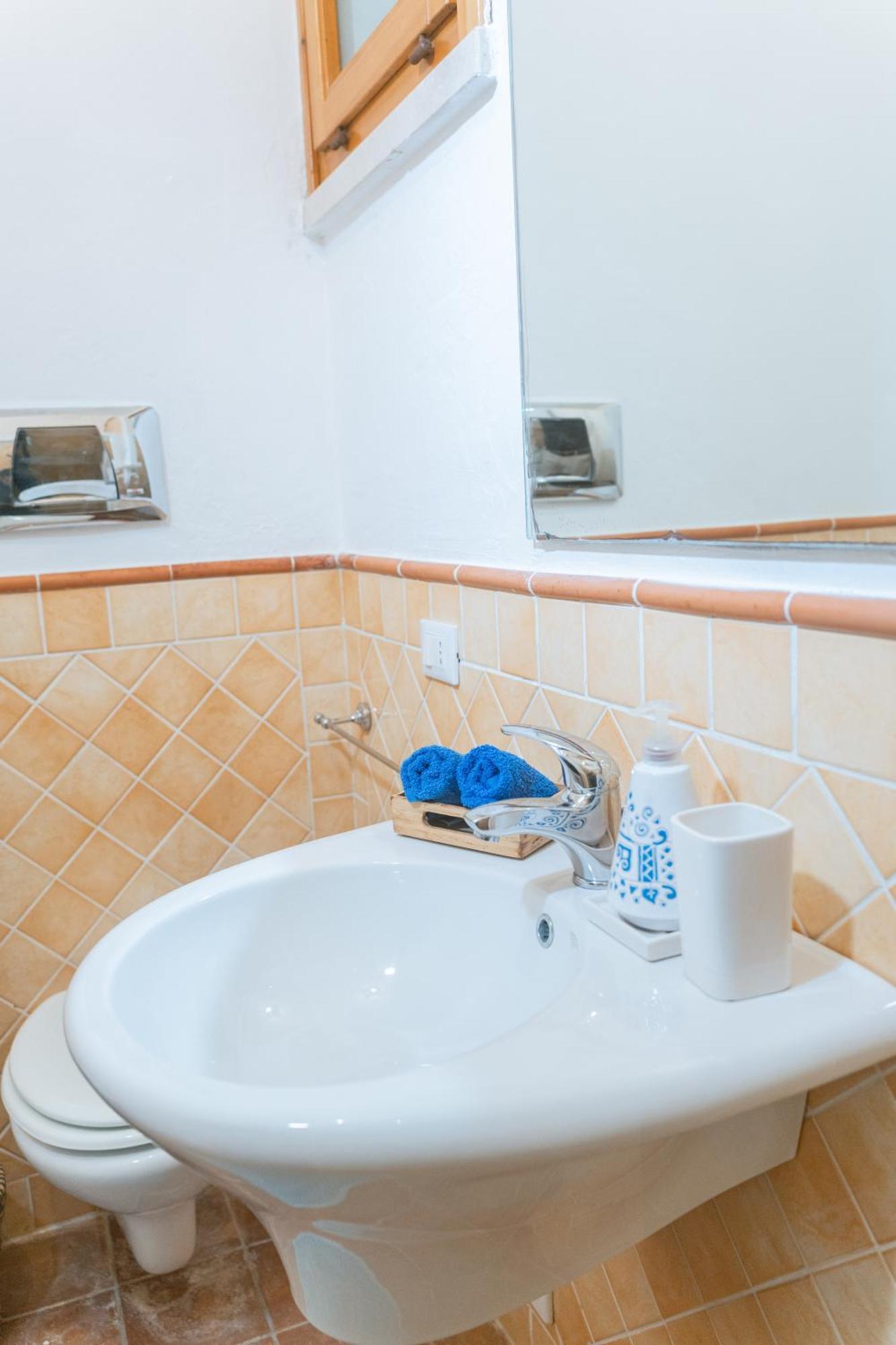 Residenza Del Barone Villa Zoe Chia - Vista Mare Kültér fotó